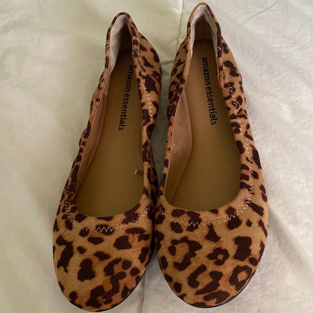 Leopard print flats
